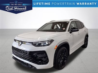 New 2025 Volkswagen Tiguan SE R-Line