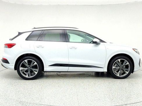Used 2024 Audi Q4 e-tron Premium Plus w/ Premium Plus image 4