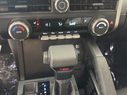 Used 2025 Toyota Tacoma TRD Sport image 20