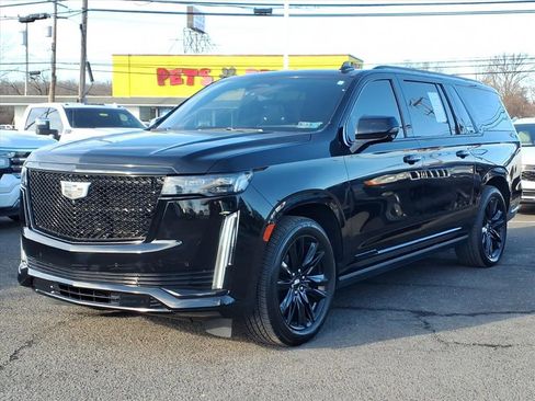 Used 2021 Cadillac Escalade ESV Sport w/ Driver Assist Tech Package image 8