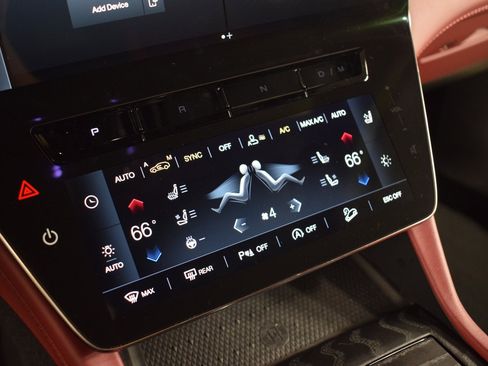 Certified 2023 Maserati Grecale Modena image 33