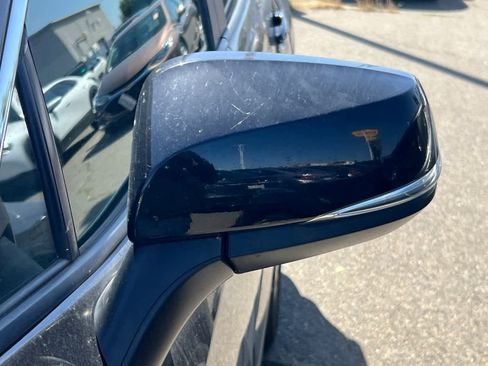 Used 2021 Toyota RAV4 XLE Premium image 9