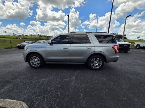Used 2020 Ford Expedition XLT w/ Equipment Group 201A AWD/4WD image 8