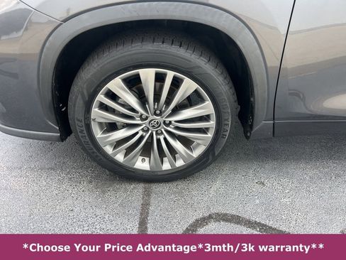 Used 2020 Toyota Highlander Platinum image 10