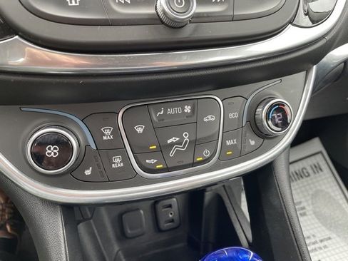 Used 2017 Chevrolet Volt Premier w/ Driver Confidence II Package image 18