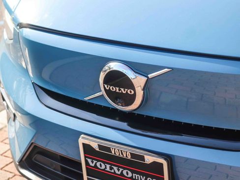 Used 2023 Volvo XC40 Recharge Plus w/ Protection Package Premier AWD/4WD image 13