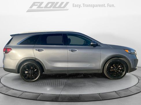 Used 2020 Kia Sorento EX image 9