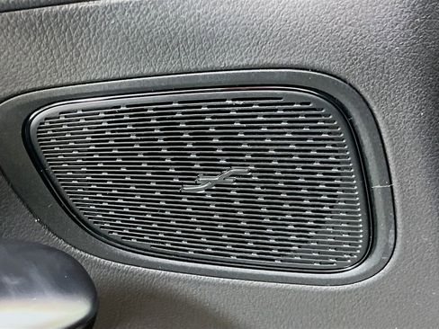 New 2025 Mercedes-Benz GLC 350e 4MATIC image 21