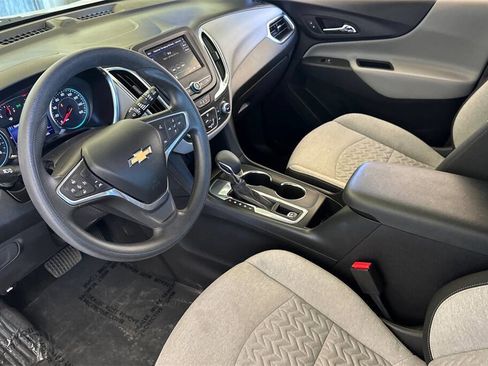 Used 2022 Chevrolet Equinox LS w/ LS Convenience Package image 10