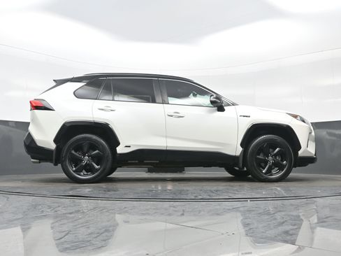 Used 2021 Toyota RAV4 XSE w/ XSE Grade Weather Package image 32