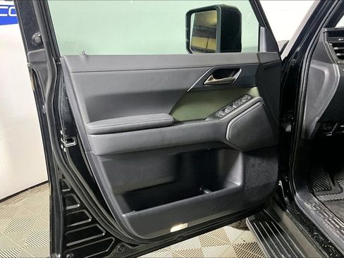 Used 2024 Lexus GX 550 AWD/4WD image 18
