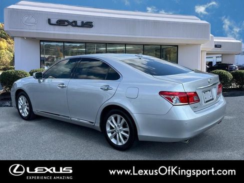 Used 2011 Lexus ES 350 FWD image 3