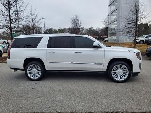 Used 2017 Cadillac Escalade ESV Platinum image 5