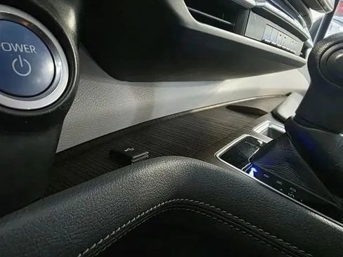 Used 2021 Toyota Sienna LE image 39