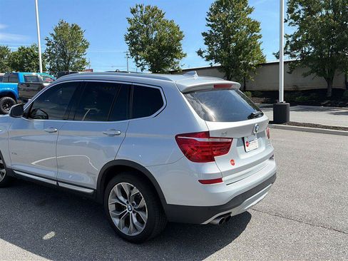Used 2017 BMW X3 xDrive28i AWD/4WD image 5