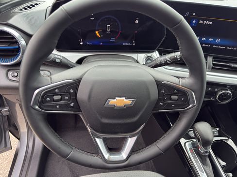 Used 2024 Chevrolet Trax LT w/ Driver Confidence Package image 16