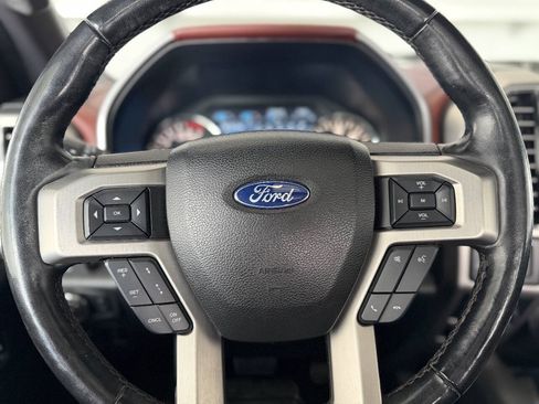 Used 2019 Ford F150 Platinum w/ Equipment Group 701A Luxury AWD/4WD image 26
