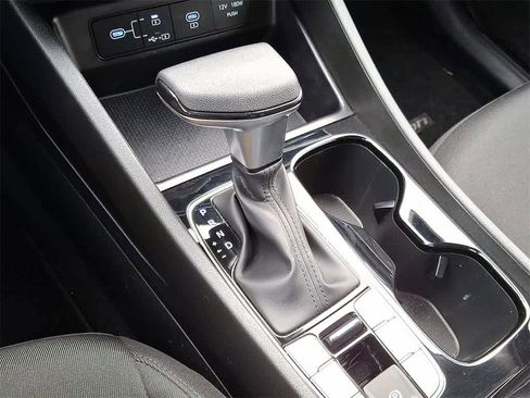 Certified 2025 Hyundai Tucson SE image 14