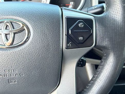 Used 2015 Toyota Tacoma PreRunner w/ TRD Off-Road Package RWD image 34