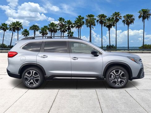 New 2025 Subaru Ascent Limited image 3