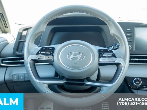 Used 2025 Hyundai Elantra Sport image 28