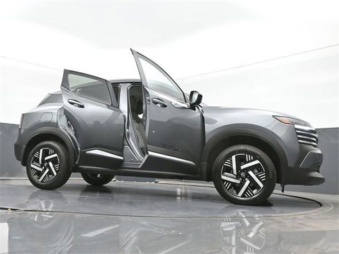 New 2026 Nissan Kicks SV image 48