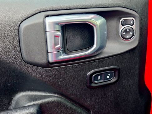 Used 2022 Jeep Wrangler Rubicon w/ Safety Group image 26