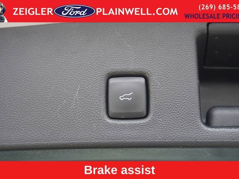 Used 2024 Ford Escape Active image 11