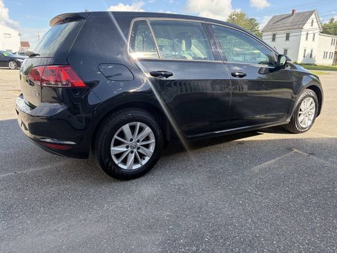 Used 2015 Volkswagen Golf S FWD image 9