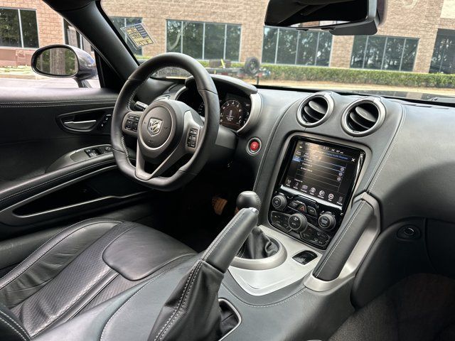 Used 2013 SRT Viper GTS w/ GTS Laguna Interior Pkg RWD image 27