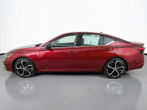 Used 2023 Nissan Altima 2.5 SR FWD image 12
