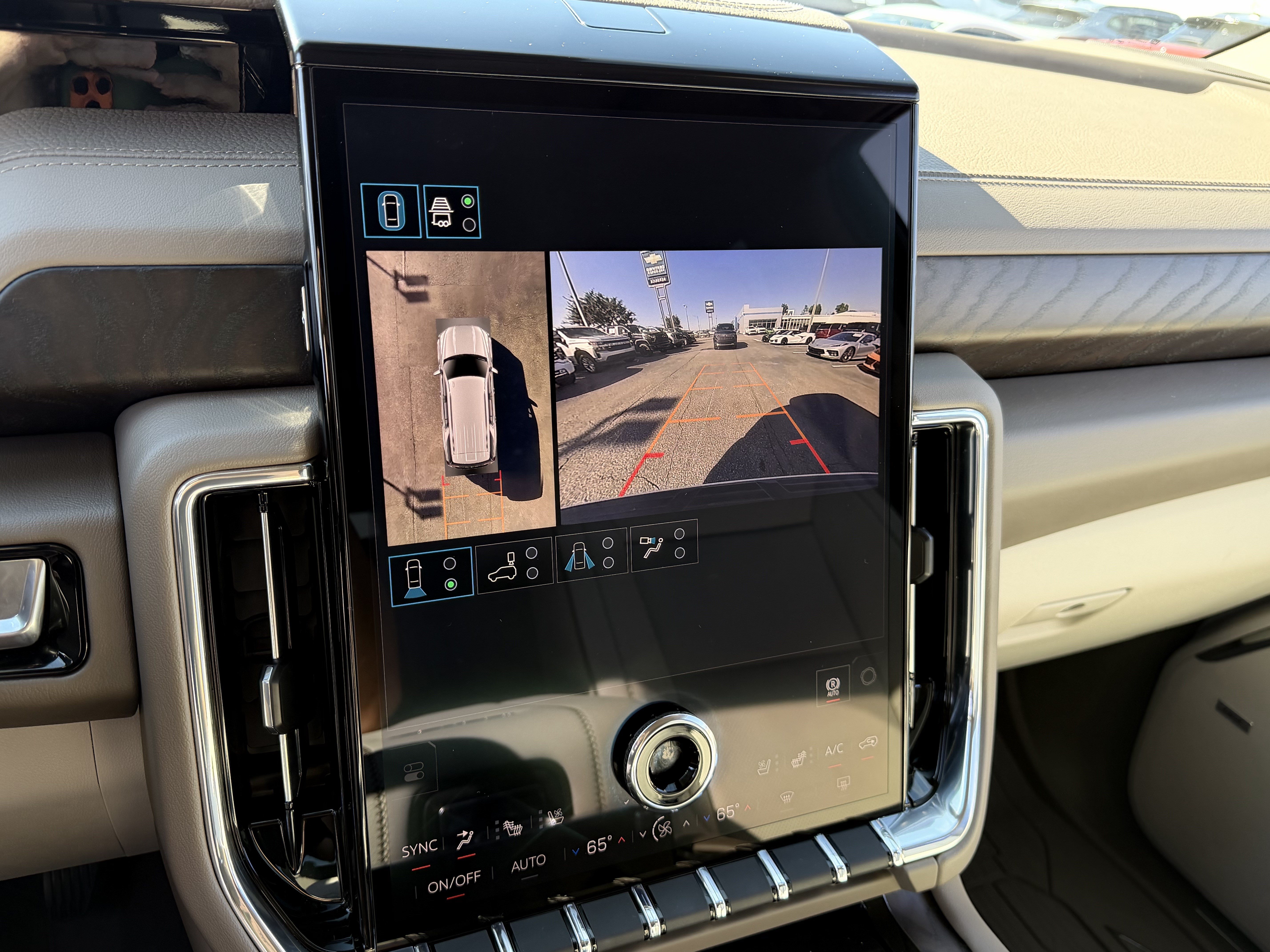 Used 2026 GMC Yukon Denali w/ Sun & Power Step Package RWD image 26