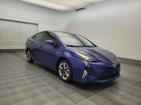 Used 2018 Toyota Prius Four Touring w/ Premium Convenience Package image 13