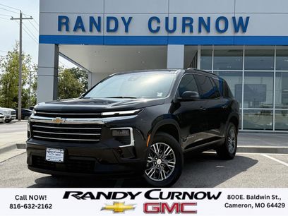 Used 2024 Chevrolet Traverse LT