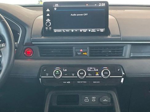 Certified 2025 Honda Pilot Touring image 13