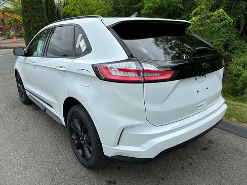 New 2024 Ford Edge SE w/ Black Appearance Package image 29