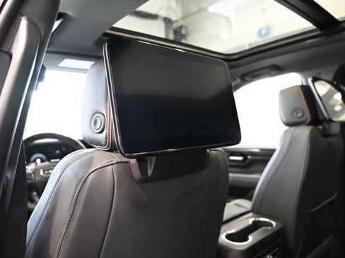 New 2026 GMC Yukon XL AT4 image 22