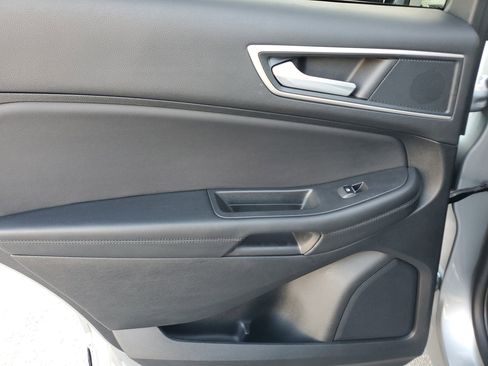 Used 2024 Ford Edge SEL w/ Convenience Package image 29