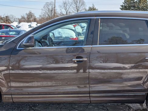 Used 2015 Audi Q7 TDI Prestige w/ Prestige Package image 3