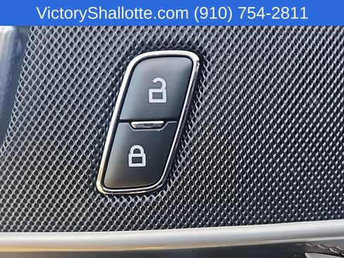 Used 2023 Ford Explorer XLT RWD image 20