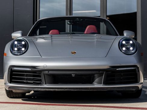 Certified 2022 Porsche 911 Carrera image 8