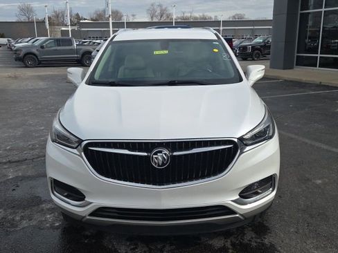 Used 2020 Buick Enclave Essence image 13