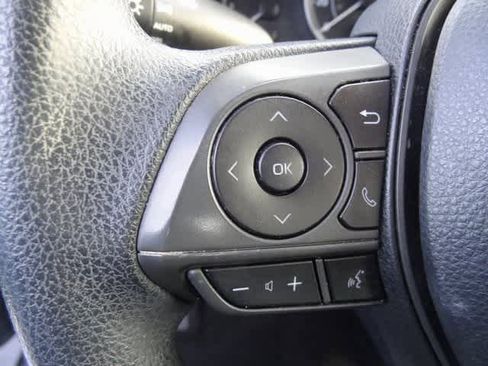 Used 2020 Toyota Corolla LE image 12