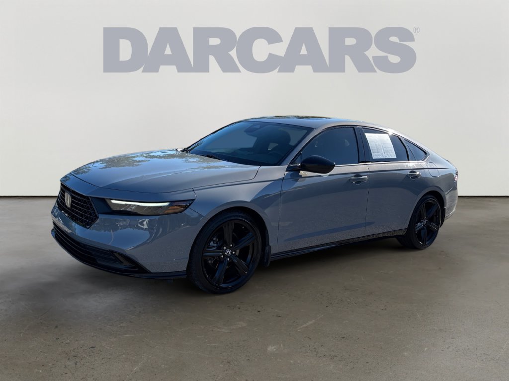 Used 2025 Honda Accord Sport image 3