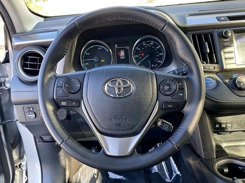Used 2016 Toyota RAV4 XLE image 13
