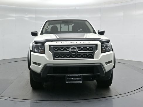 Used 2022 Nissan Frontier SV w/ Technology Package image 24