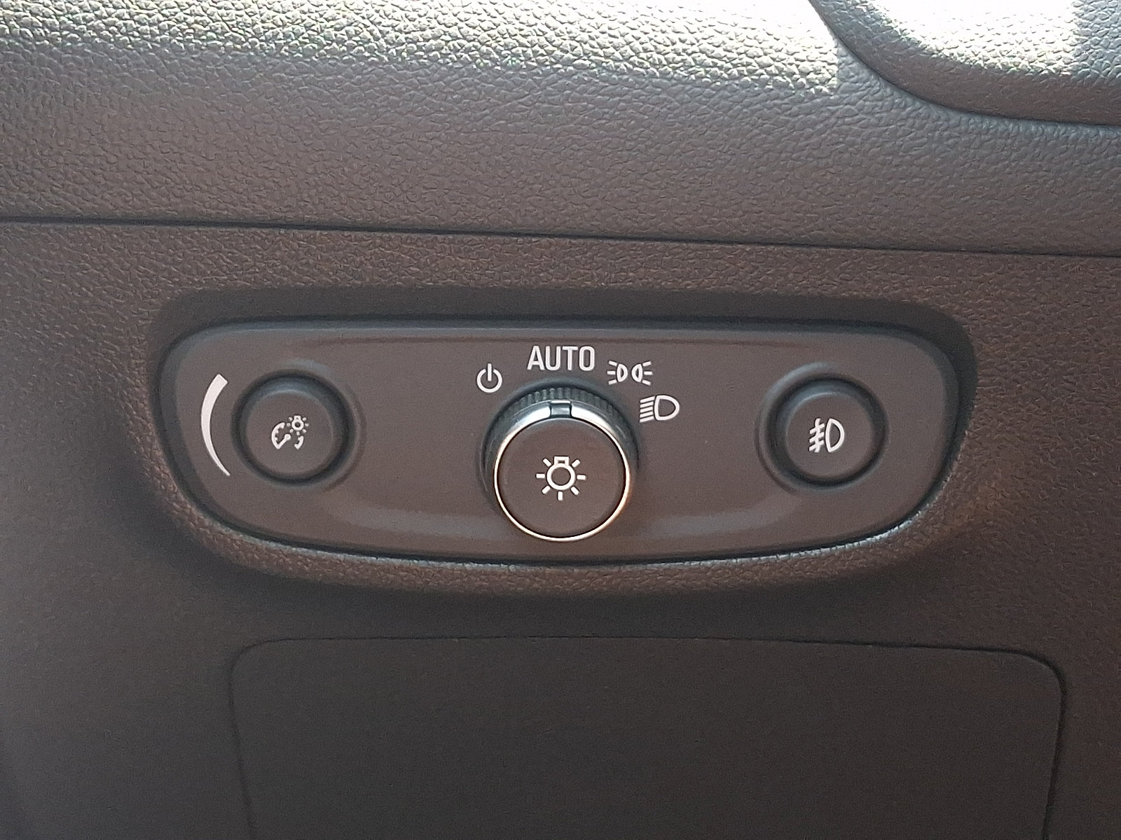 Used 2021 Buick Encore GX Select w/ Experience Buick Package FWD image 24