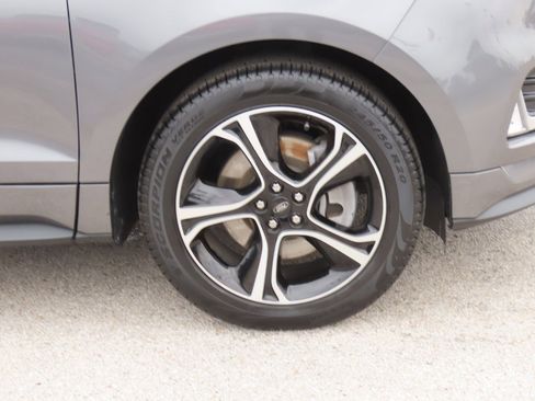 Certified 2023 Ford Edge ST AWD/4WD image 9