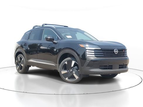 New 2025 Nissan Kicks SR image 1