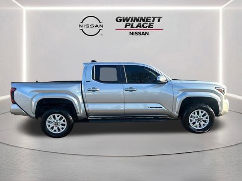 Used 2024 Toyota Tacoma SR5 image 4